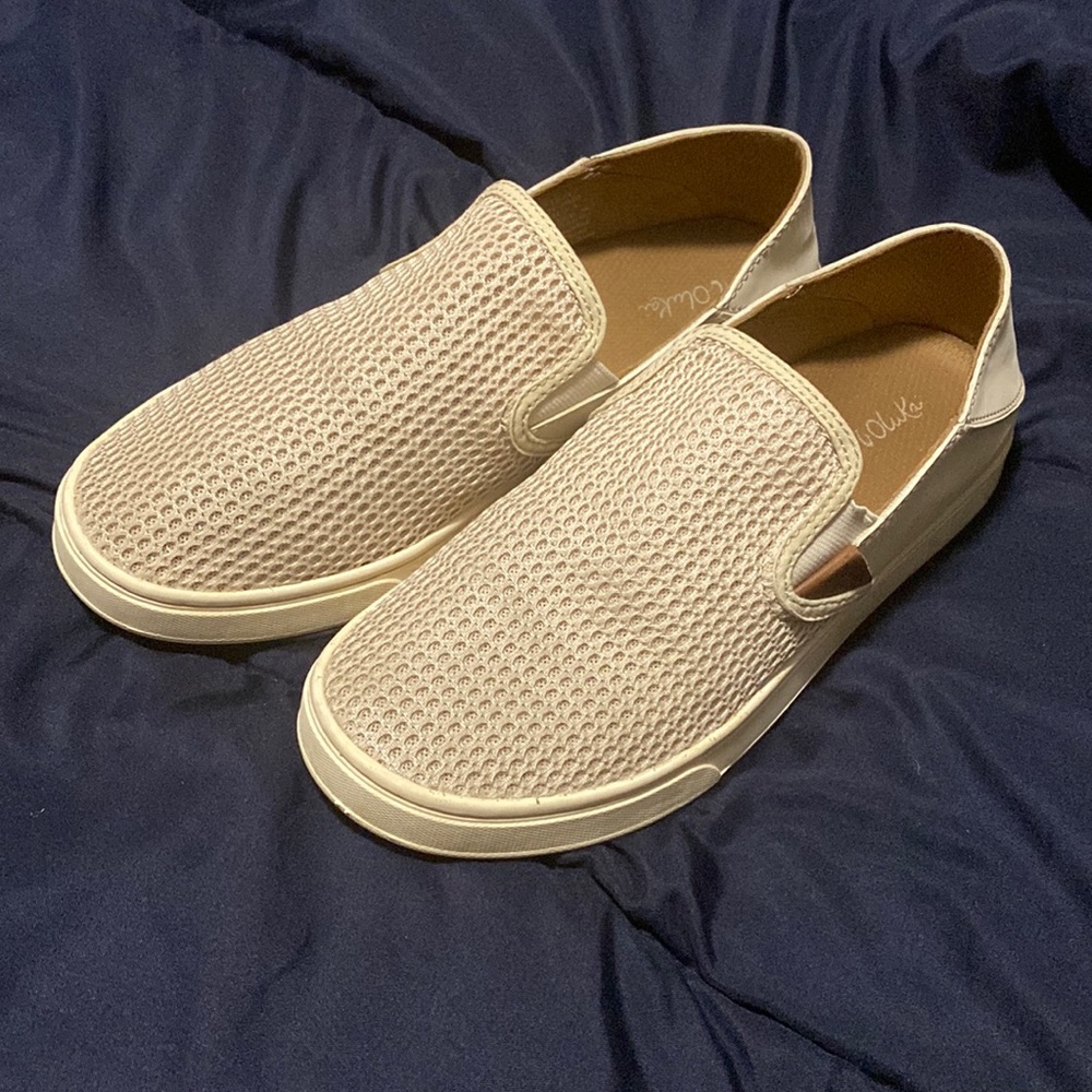 OluKai Pehuea Women’s Slip-On Sneakers
Color Tapa Size W8.5